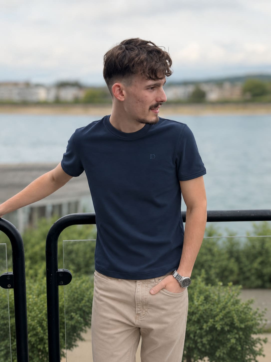 The Fitted Standard - Navy Blue